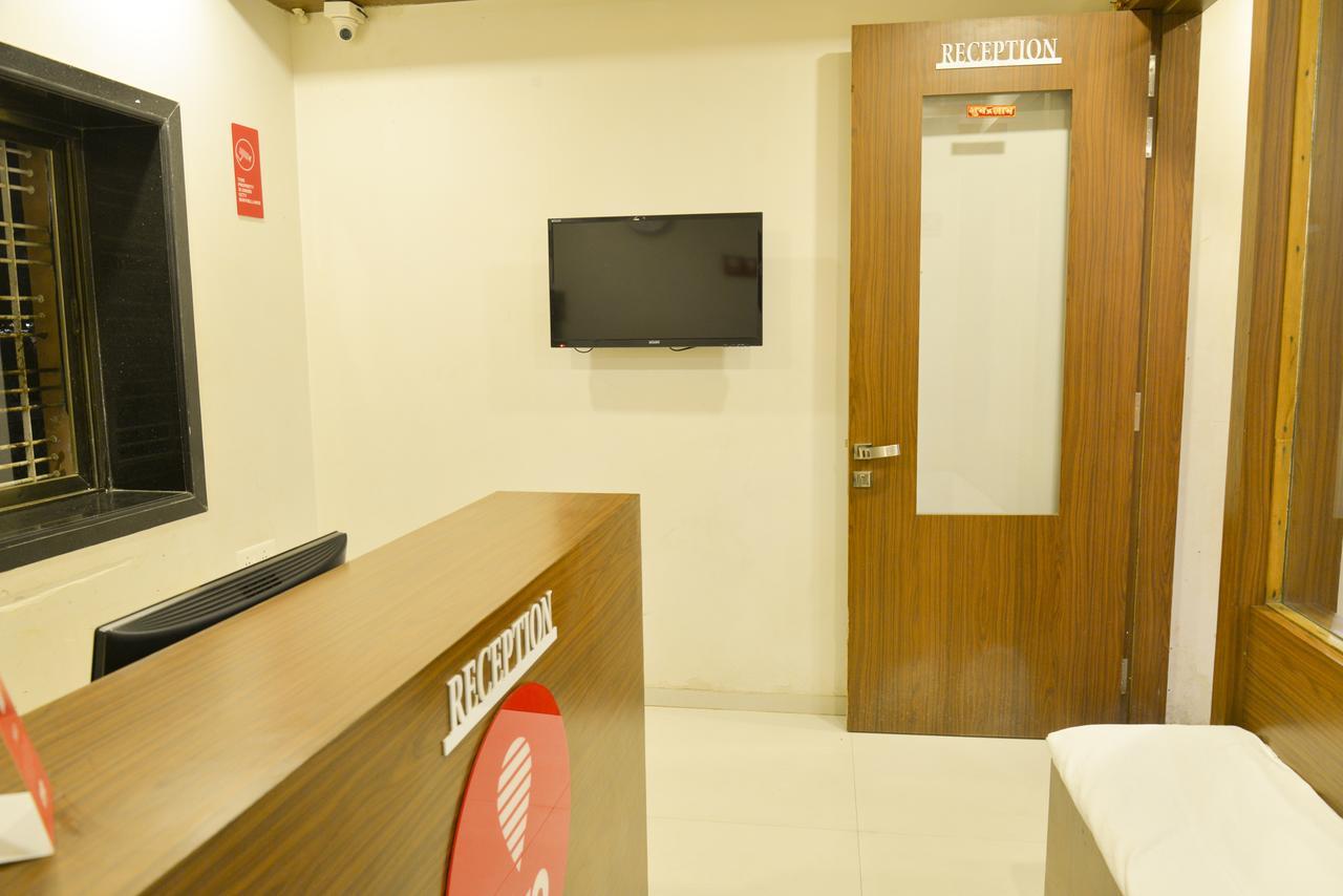 Hotel Midtown Inn Nashik Exteriör bild